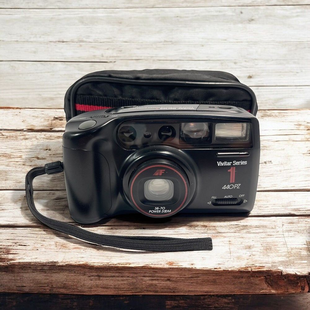 Series 1 Black Film Camera Vivitar zoom